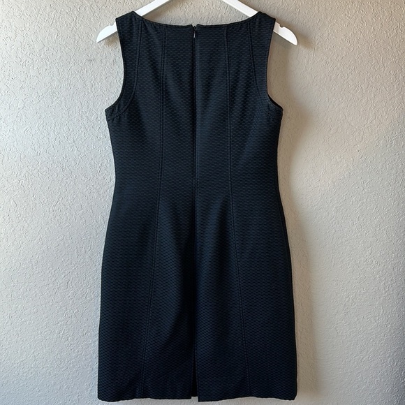 Talbots Silk Blend Textured Fully Lined Classic Little Black Dress Size 8P - Picture 4 of 16